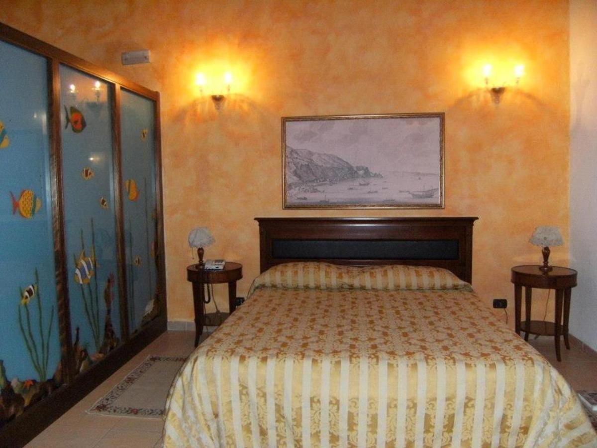Hotel U' Bais Scilla Room photo